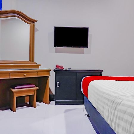 Oyo 117 Blueberry Homestay Jakarta Exterior foto