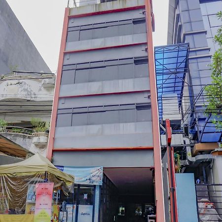 Oyo 117 Blueberry Homestay Jakarta Exterior foto