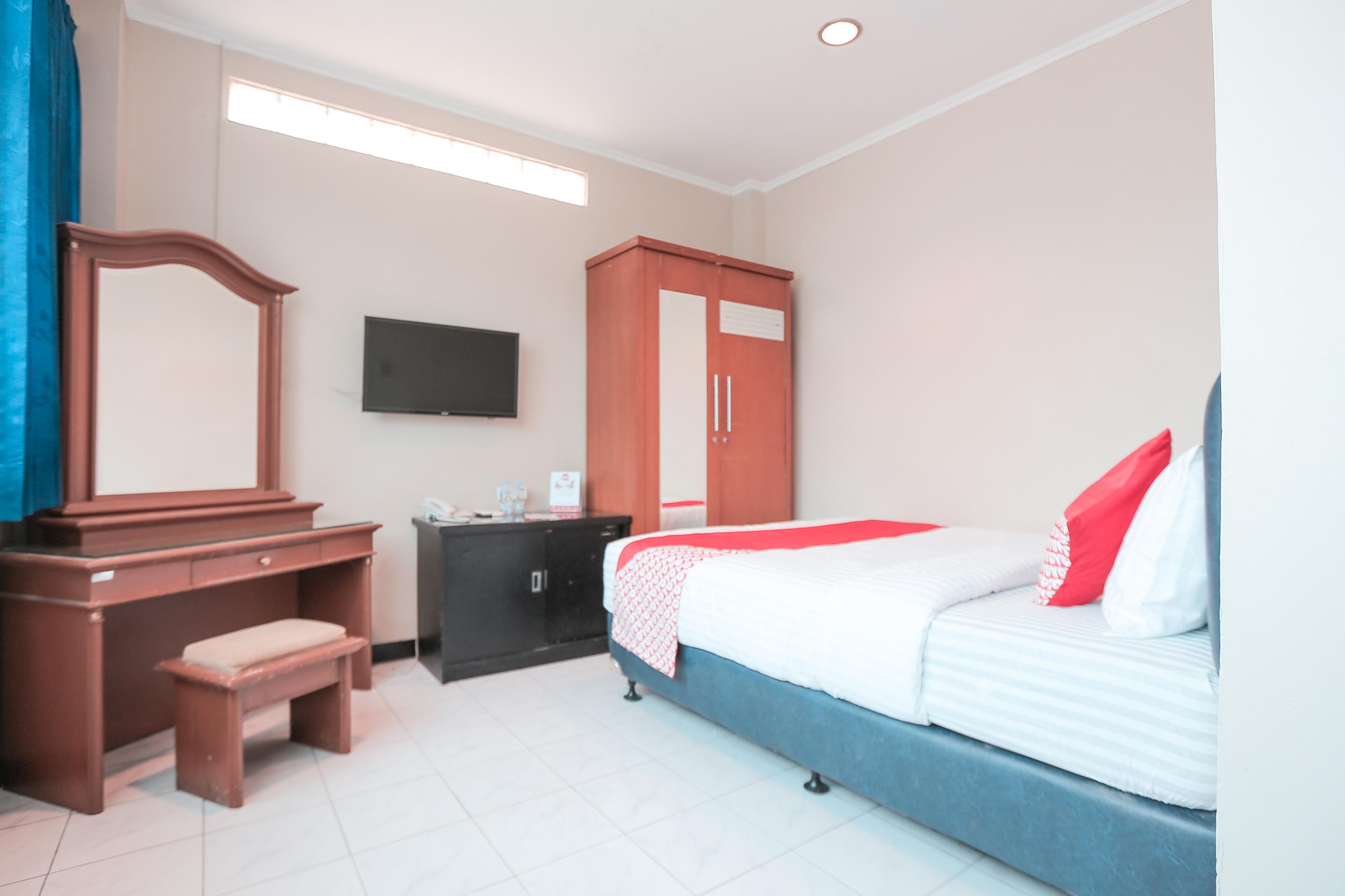 Oyo 117 Blueberry Homestay Jakarta Exterior foto