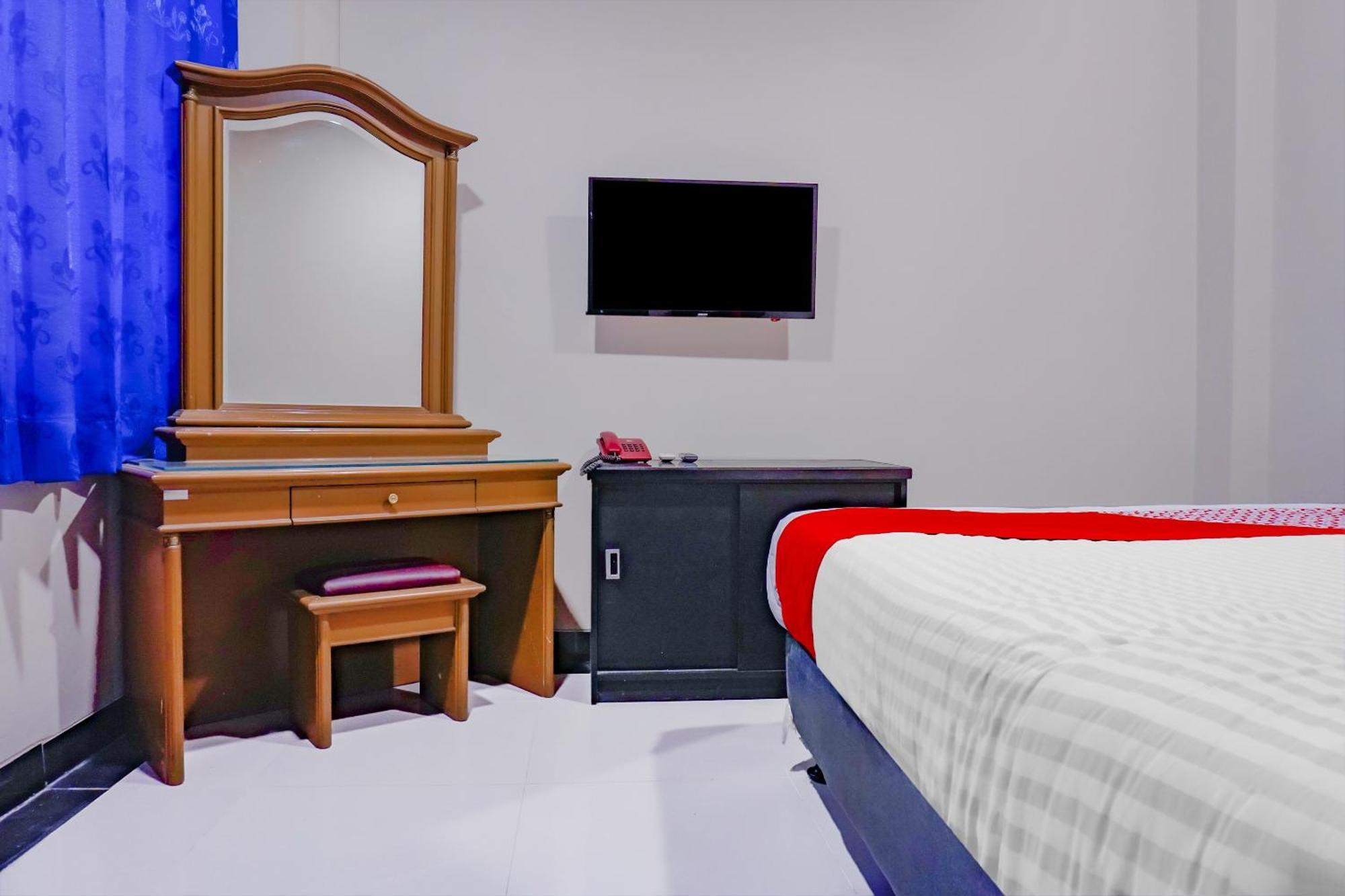 Oyo 117 Blueberry Homestay Jakarta Exterior foto