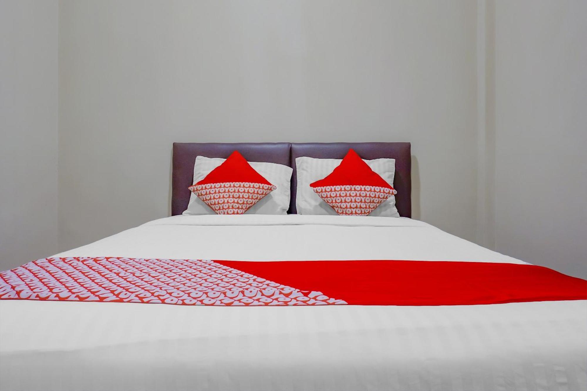 Oyo 117 Blueberry Homestay Jakarta Exterior foto