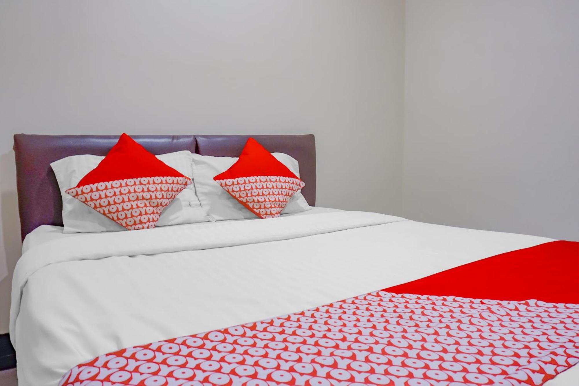 Oyo 117 Blueberry Homestay Jakarta Exterior foto